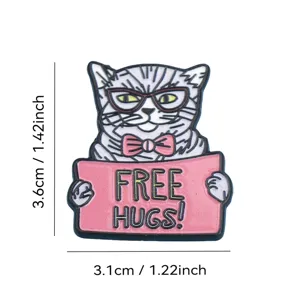 Broche émaillée chat mignon avec lunettes et nœud papillon badge de vêtement mignon accessoire