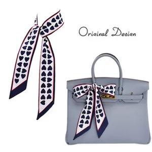 Foulard a Nastro in Raso con Stampa a Cuore Per Avvolgere il Manico della Borsa Fascia Twilly Foulard da Donna Accessorio