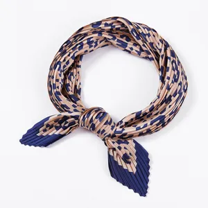 Pleated leopard print neck scarf for women, elegant chic decorative silk feel foulard.