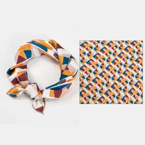 Geometrisch geprinte vierkante zijden sjaal multicolour modieus accessoire detail weergave