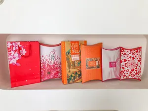 Silk scarf gift packaging boxes and bags set, premium gift wrapping for scarves and accessories.