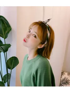 Schönes koreanisches Karo-Stoffhaarband für Damen, vielseitiges Sommer-Haaraccessoire.