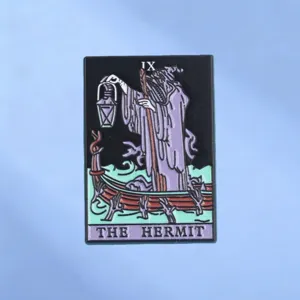 Mystieke Tarot Kluizenaar Emaille Brosche Pin Geometrische Legering Geschilderde Kaart Revers Badge Voor Rugzak Kleding Cadeau