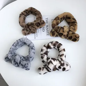 Écharpe d'hiver en peluche douce fausse fourrure imprimé léopard tour de cou mode femme