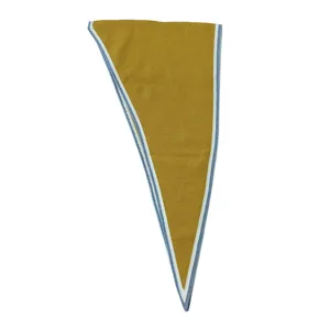 Moderna bufanda de punto triangular para mujer, elegante chal cálido de invierno con rayas.