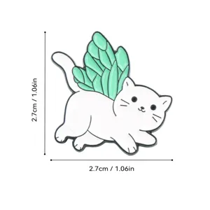 Spilla gatto bianco smaltato con ali di fata verdi farfalla spilla distintivo metallo accessorio