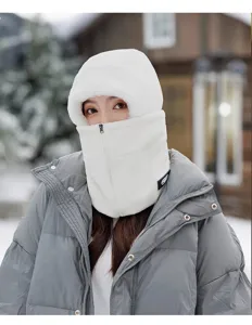 Cappello da ciclismo in pile caldo con maschera facciale integrata, dettaglio freddo.