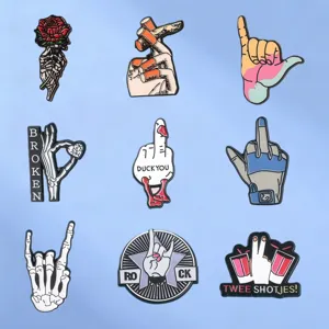 Kreative Legierung Emaille Pin Brosche Geste Skeletthand Abzeichen Gothic Punk Kleidung Rucksack Schmuck Dekoration Für Unisex Täglich Zubehör