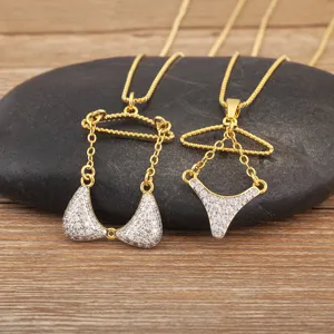 Collier Pendentif Cintre Bikini en Cuivre Plaqué Or Tendance Collier Ras du Cou Personnalisé en Zirconia Pour Femme Bijoux Uniques