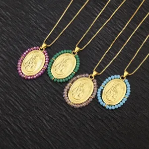 Collier Pendentif San Judas Religieux en Cuivre Plaqué Or 18K Perles Acryliques Colorées Zirconia Collier Médaillon Ovale Saint Jude Bijoux Rétro Unisexe