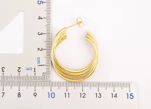Orecchini a cerchio C intrecciati multi-filo placcati in oro gioielli moda per donna
