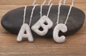 Collana con ciondolo lettera alfabeto in zirconi micro-incastonati argento con catenina.