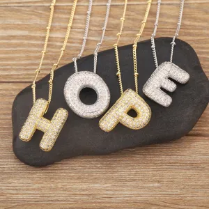 Collana con ciondolo lettera bolla zircone cubico micro incastonato oro argento