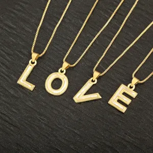 Niche Design 18K Gold Plated Copper English Letter Pendant Necklace For Women Artificial Pearl Shell Clavicle Box Chain Necklace