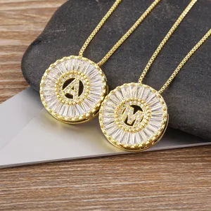 Collana con ciondolo lettera zircone rotondo placcato oro moda elegante gioielli da donna