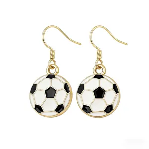 Goudenoorhangers met schattige zwart-witte geëmailleerde voetbalsport hangers voor liefhebbers.