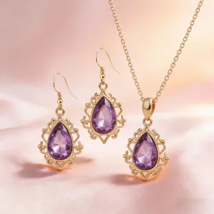 Elegante set di gioielli con orecchini e collana in pietra preziosa a goccia viola in stile vintage
