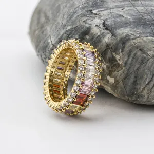Anillo circonita baguette multicolor cobre chapado en oro 18k elegante brillante