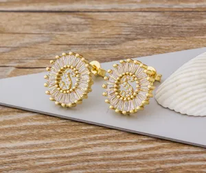 Pendientes de botón de letra S de cobre chapado en oro 18K circonita joyería de moda