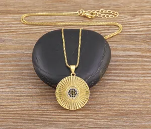 Vergoldete 18K Sonnenstrahl Anhänger Halskette mit bunten Zirkonia Schmuck für Damen chic