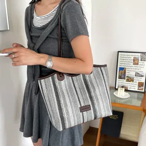 Stylish large capacity woven shoulder tote bag for women summer beach vacation commuter use