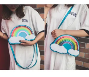 Bolso bandolera lindo en forma de nube de arco iris con lentejuelas brillantes para damas.
