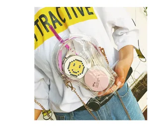 Transparente Cola Flasche Umhängetasche Geldbörse Jelly Schultertasche mit Kette für Damen.