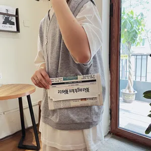 Sac bandoulière enveloppe en cuir PU imprimé journal nouveauté chic pour usage quotidien