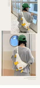 Niedliche Enten-Segeltuchtasche für Damen, lässige Brusttasche, trendige Umhängetasche.