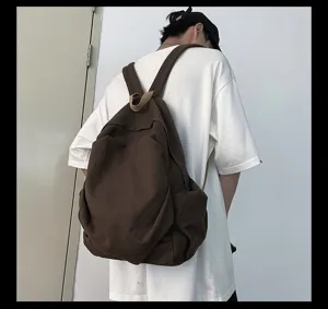 Detaillierter Vintage brauner Segeltuch Rucksack, minimalistische Freizeitschultasche groß.