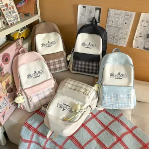 Japanischer süßer Segeltuch Rucksack mehrfarbige lässige Schultasche für Damen Alltag