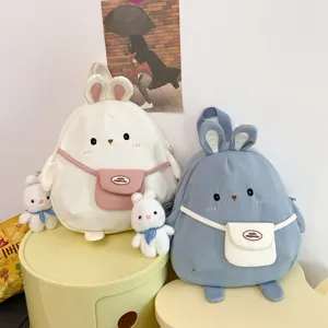 Zaino in nylon stile Harajuku giapponese carino con coniglio di cartone animato e grande capacità.