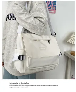 Japanische Vintage Umhängetasche für Studenten, lässige PU Leder Schultasche mit mehreren Fächern.