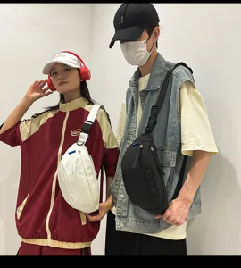 Minimalistische einfarbige Brusttasche wasserdichte Nylon Segeltuch Umhängetasche Paar Streetwear