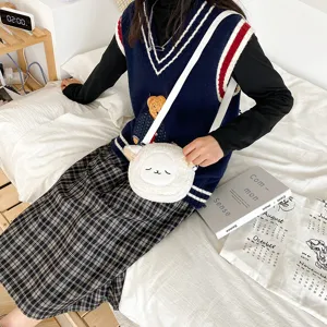 Süße flauschige Plüsch Schaf Umhängetasche, kawaii Design für Damen und Mädchen im Alltag.
