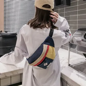 Koreanischer Streetwear Patchwork Brustbeutel, Retro Farbblock Taillentasche chic.