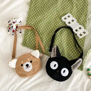 Niedliche Plüsch-Umhängetasche mit Bären- und Katzen-Design für den süßen modischen Alltagsstil.