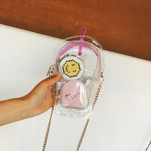 Transparente Umhängetasche in Form eines Getränkebechers mit Kette, coole PVC Tasche.