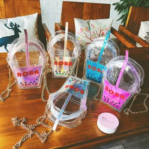 Lustige Kreative Boba Teetasse Form Transparente Umhängetasche Irisierende PU PVC Jelly Schultertasche Kette Damen Tasche