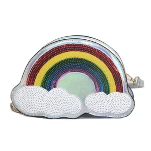 Bolso cruzado de nube con lentejuelas de arcoíris, diseño holográfico, estilo de dibujos.