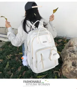 Mochila de estilo japones minimalista color solido gran capacidad bolso casual para uso.