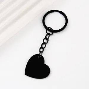 Portachiavi a cuore vuoto in acciaio inossidabile per incisione laser regalo metallico.