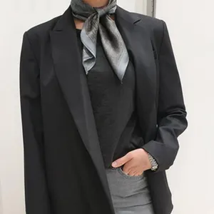 Minimalistischer Maulbeerseide Quadratischer Schal Damen Eleganz Bedrucktes Seidentuch Vielseitiger Halstuch Dekomantel