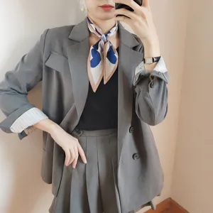 Foulard in seta da donna, stampa a cuore di tendenza, fazzoletto da collo sottile a doppio strato.
