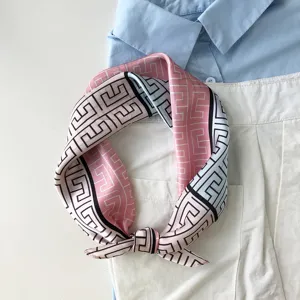 Seidenquadrattuch 53cm Maulbeerseide Halstuch Damen Mode geometrisches Muster Detailansicht