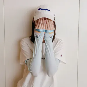 Mangas de protección solar de seda de hielo para mujeres, anti-UV verano estilo.