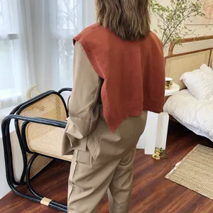Stilvolles gestricktes Schultertuch Cape für Damen, gemütliches Herbst Winter Mode Accessoire.