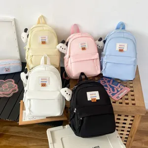 Grazioso zainetto mini con cartone animato per donna, borsa casual versatile per ogni viaggio.