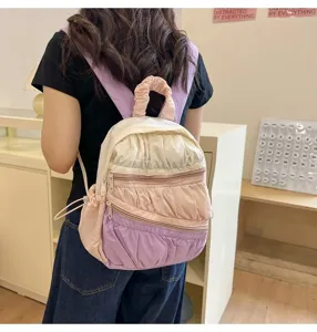 Zaino mini arricciato carino da donna, zainetto scolastico colorato a strati con tasche.