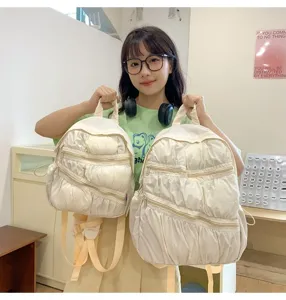 Zaino piccolo pieghettato chic bianco crema borsa casual giornaliera stile carino